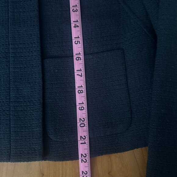 Vince round collar lined coastal blue jacket. Size 2. - Picture 4 of 16